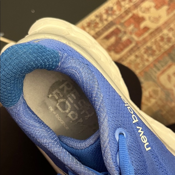 New Balance Women's Fresh Foam x More v4 - Picture 2 of 8